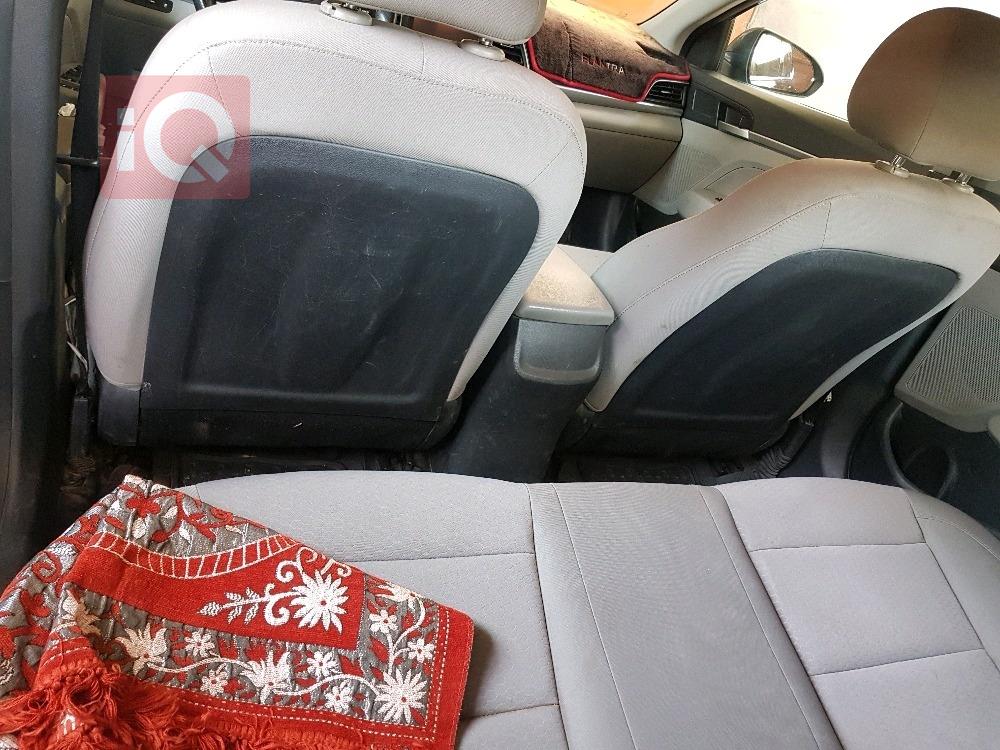 هيونداي النترا